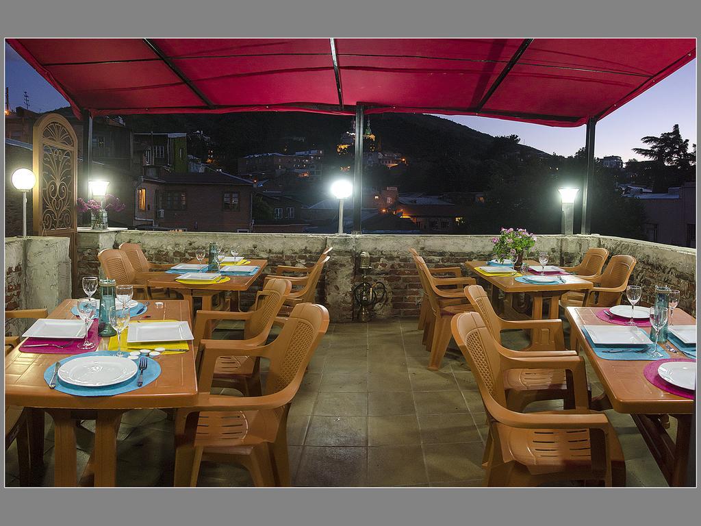 Griboedov Hostel & Suites Tbilisi Bagian luar foto