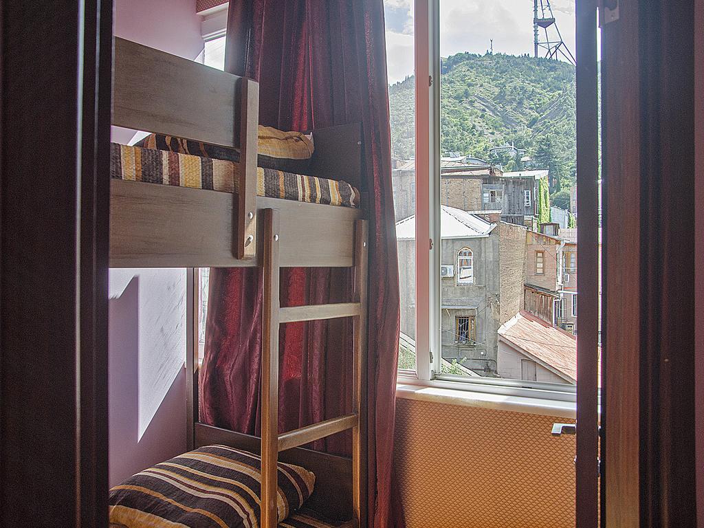 Griboedov Hostel & Suites Tbilisi Bagian luar foto